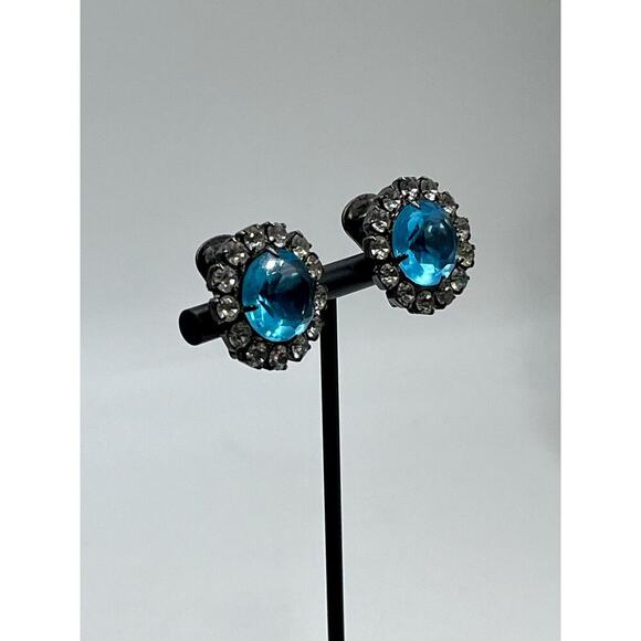 Kenneth Jay Lane‎ Vintage Aquamarine Color Button Clip Gunmetal Earrings - Picture 3 of 12